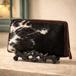 Amazing Hide-on Rustic Leather Zip around Wallet New Card Holder Black White